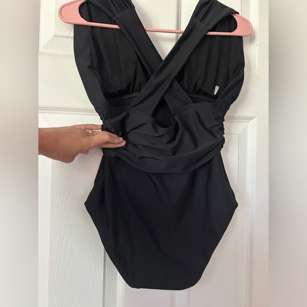 NWOT Amazon Swimsuit - Picture 2 of 3